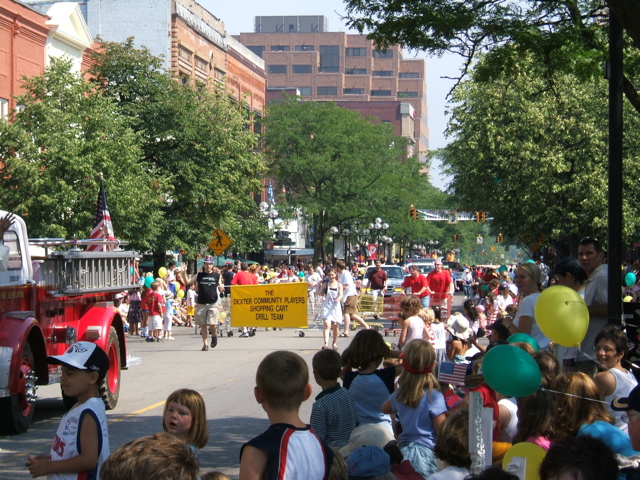Parade8